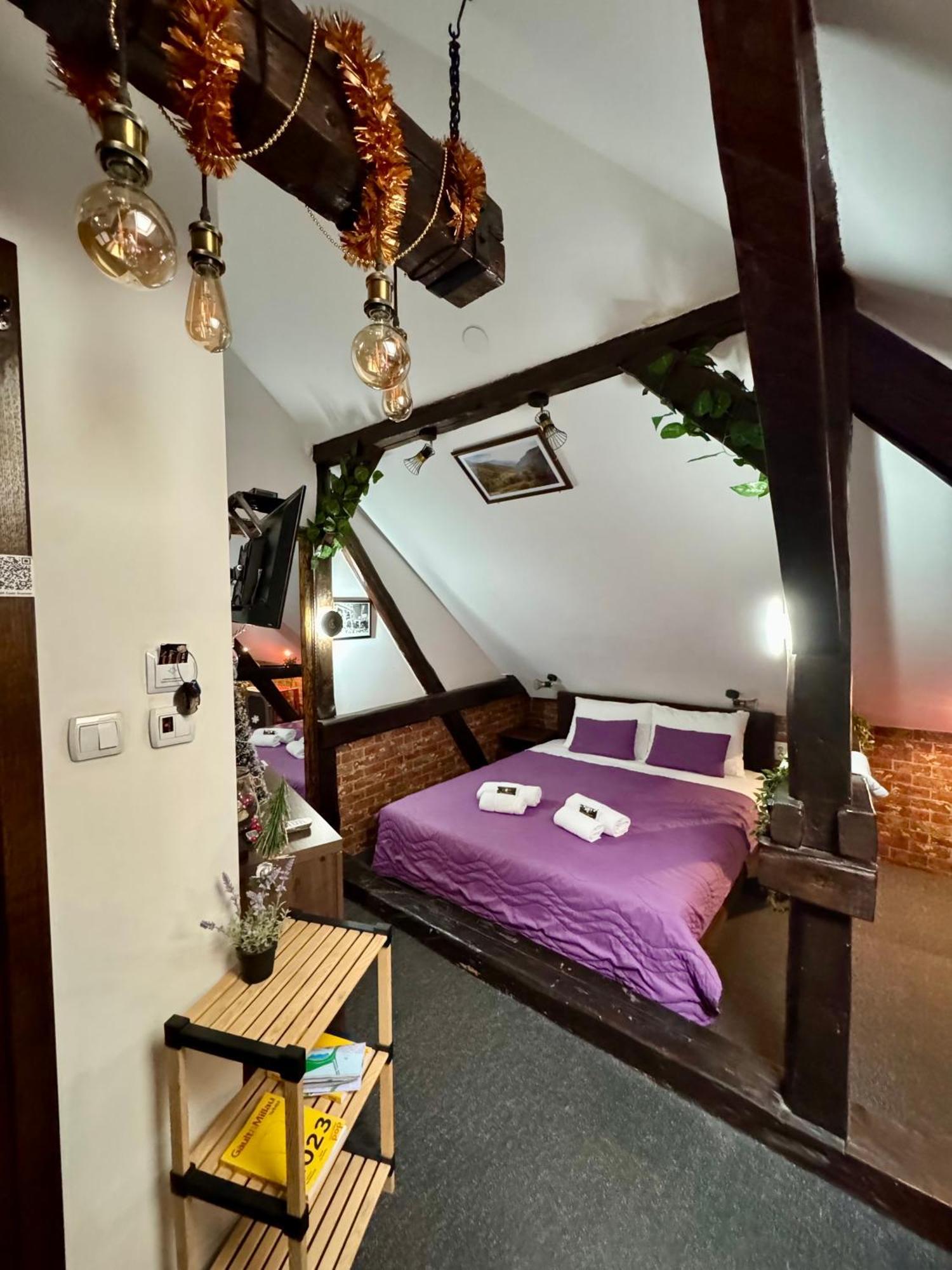 Pirocanac Rooms & Restaurant "Breakfast-Lunch-Dinner" Pirot Buitenkant foto