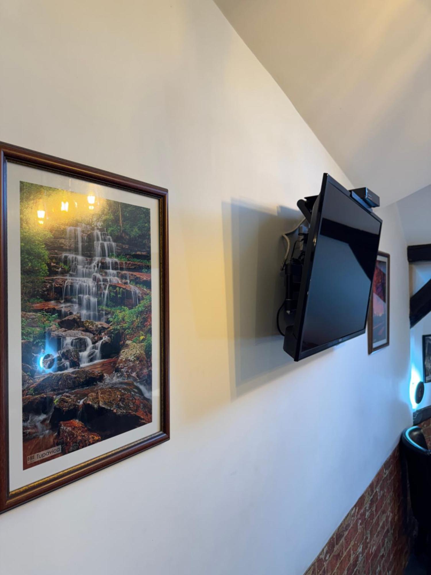 Pirocanac Rooms & Restaurant "Breakfast-Lunch-Dinner" Pirot Buitenkant foto