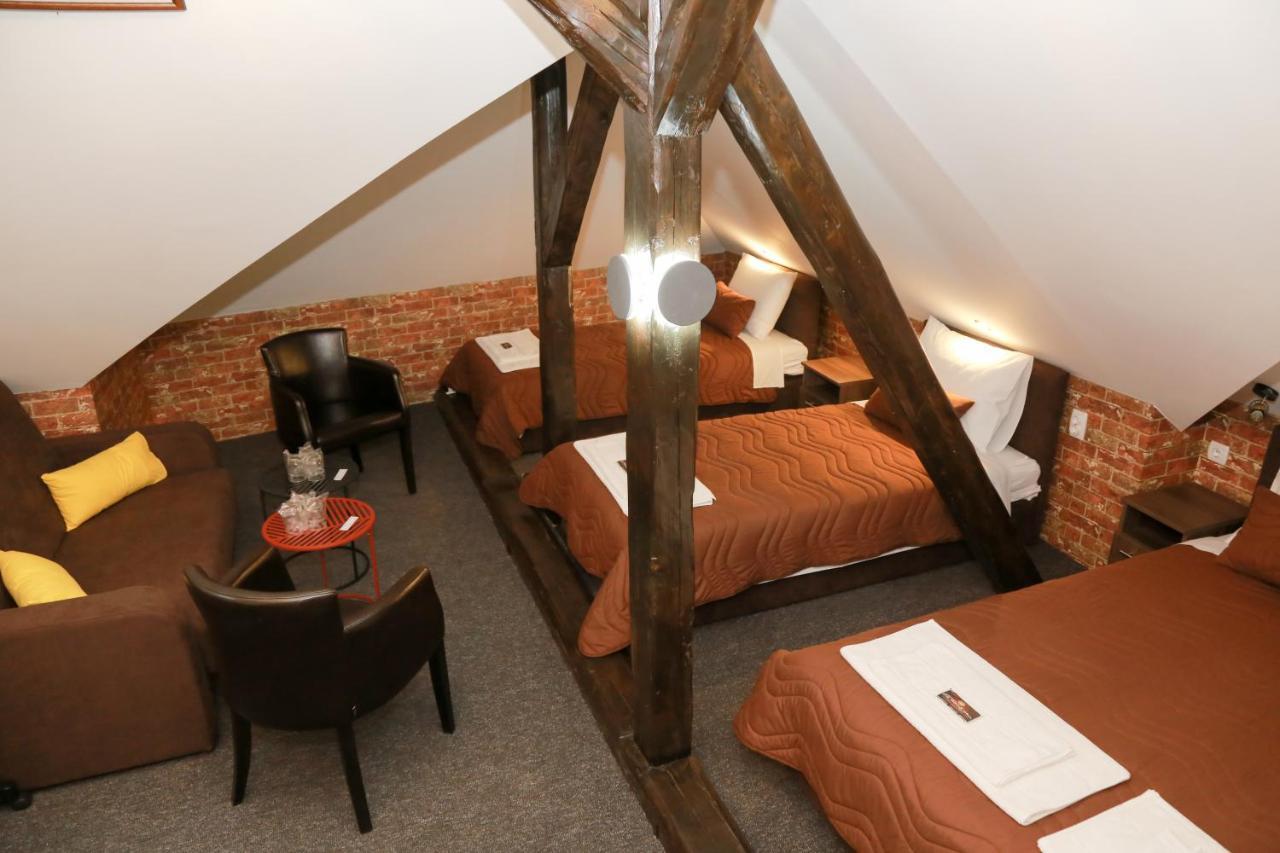 Pirocanac Hotel Style Rooms & Restaurant Pirot Buitenkant foto